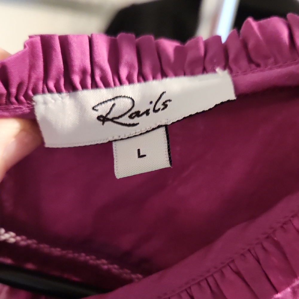 Rails Magenta Ruffle Top - Picture 2 of 5